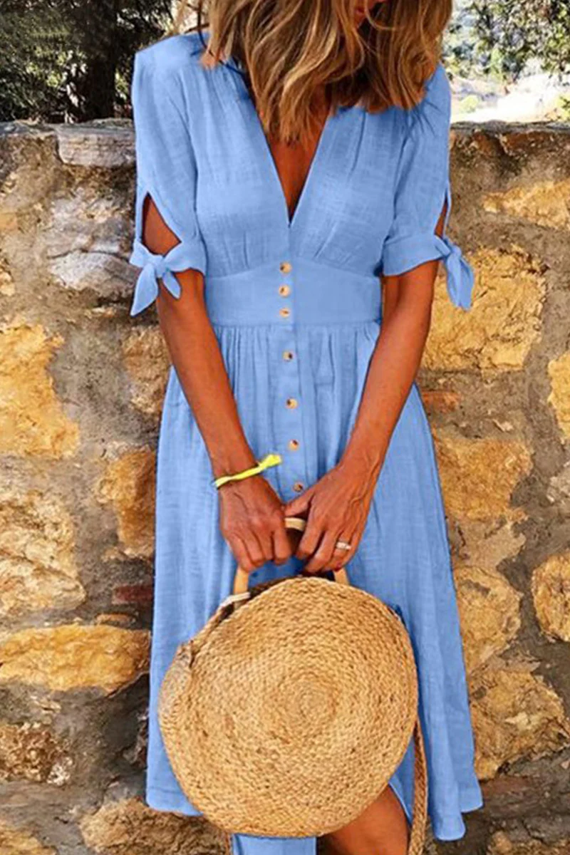 Trapezowa sukienka z dekoltem V i falbaną dla kobiet